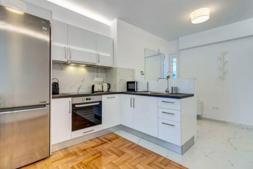 Koukaki lux 2BD 1master ap next to Acropolis