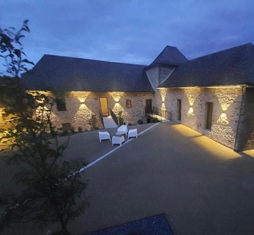 Φωτογραφία από το άλμπουμ του Maison d'exception avec Piscine et Spa - 8-15 personnes - Aveyron σε Castanet