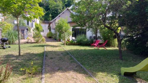 Photo de la galerie de l'établissement Gite lumineux de 45m2 en cœur de ville, à Saint-Avertin