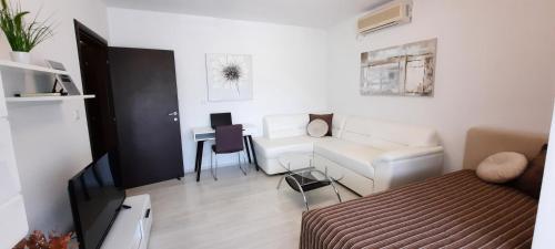 Apartments MYRJAM