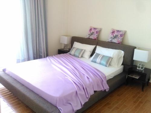 Glyfada Modern and Comfortable Apartment