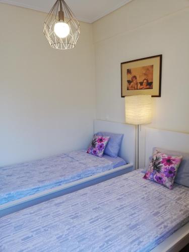Glyfada Modern and Comfortable Apartment
