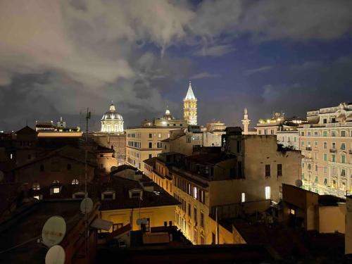 ROMA - antique apartment with private terrace