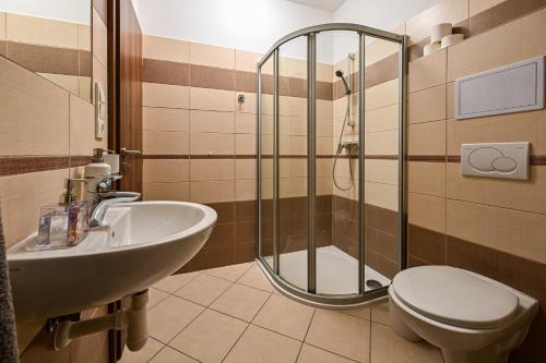 Un baño de Penzion Žurek