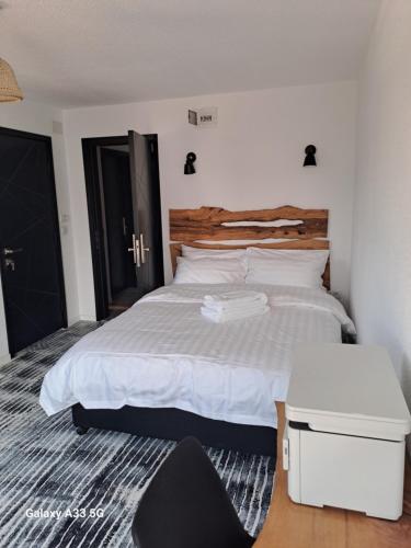 Postel nebo postele na pokoji v ubytování Borderline Accomodation