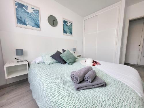 Mar y Sol Coral Holiday Dream