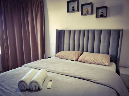 Фотография из галереи Moderne Appartement au plein Centre-Ville en Face Hilton & la Gare de Train TGV avec climatisation в Танжере