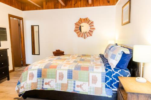Кровать или кровати в номере The Washoe Lodge