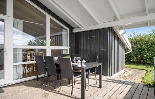 Balkón nebo terasa v ubytování Holiday Home Pøt Strandby Ix