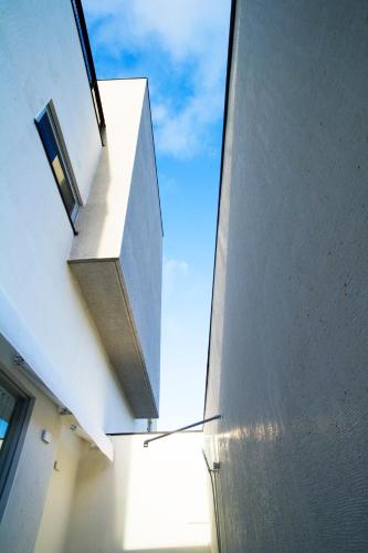 a view of the side of a building at FFF Hotel in Hengchun