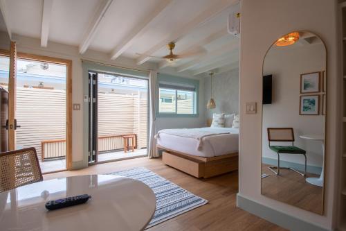 The Boardwalk Hotel Image