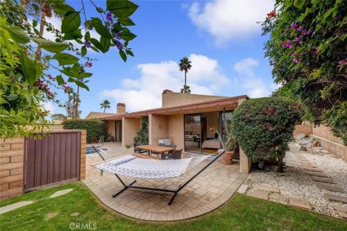 Κήπος έξω από το Sundance Villas by Private Villa Management