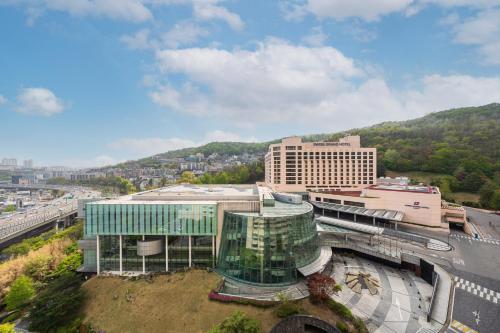 an aerial view of a building in a city at Swiss Grand Hotel Seoul & Grand Suite in Seoul