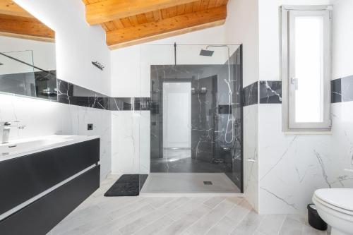 Salle de bains dans l'établissement Sea View