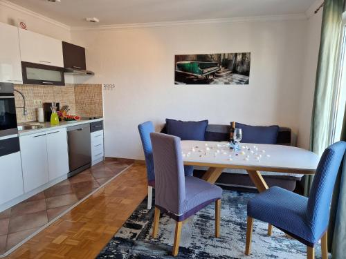 Apartment with sea view in Trogir