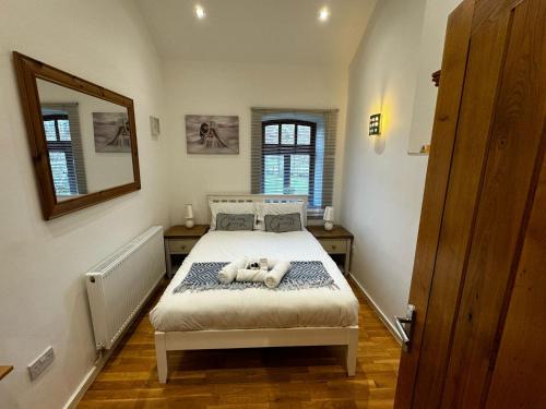 Katil atau katil-katil dalam bilik di Naval base Quietness Parking LongStays 6Guests