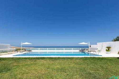 Dar Barsha: Beach front white sand and happiness