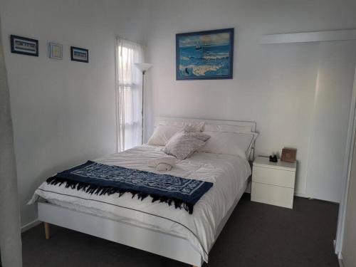 Katil atau katil-katil dalam bilik di Camp in Style - Waterfront Guesthouse