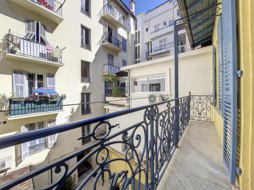 Nestor&Jeeves - BRISE DE NICE - Balcony - Central