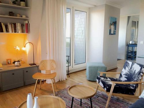 Foto dalla galleria di APPARTEMENT PISCINE TERRASSE 1 MIN PLAGE et GOLF a Bidart