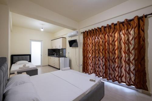 Gallery image of Rest Hour Hotel in Ksamil