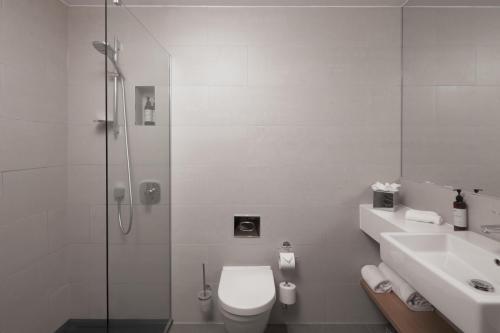 The Lincoln Suites photo 29