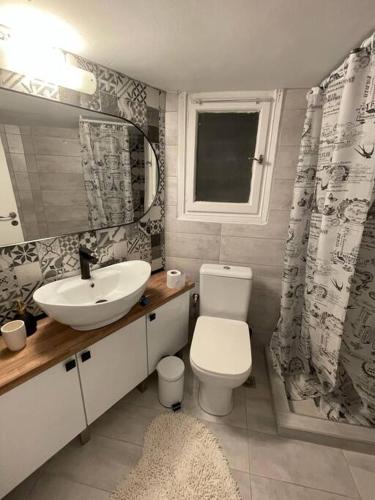 Plaka - 2 Bedroom 2 Bath Flat