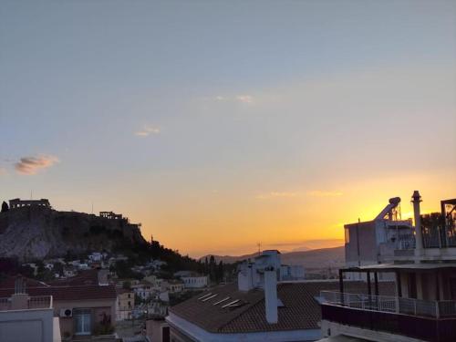 Plaka Flat with View of Acropolis