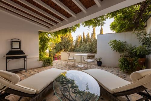 Κήπος έξω από το CasaBlu - An Andalusian Boutique Hotel