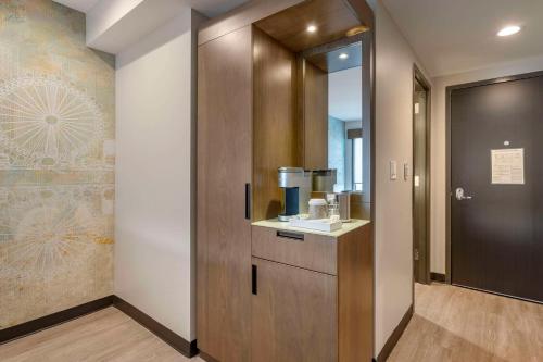 Cambria Hotel Orlando Universal Blvd Image