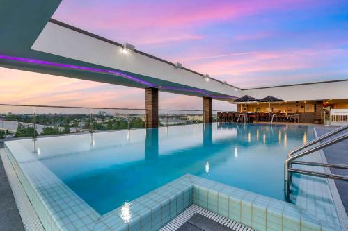Cambria Hotel Orlando Universal Blvd Image