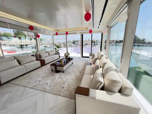 Bazén v ubytování Solara yacht nebo v jeho okolí