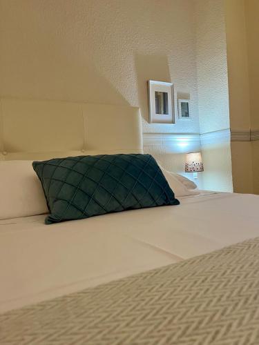 Ένα ή περισσότερα κρεβάτια σε δωμάτιο στο Apartamentos Ubaga