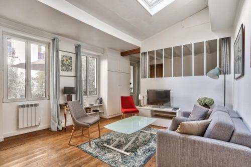 Photo de la galerie de l'établissement GuestReady - Charming Home with Patio, à Levallois-Perret