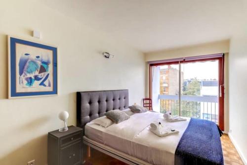 GuestReady-Spacious apartment near Exhibition Park