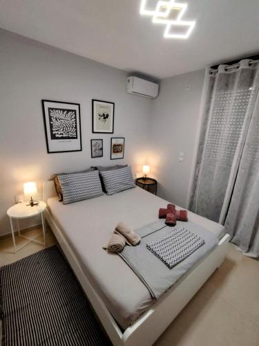 Floral Home 1 - ground floor apt, private parking!