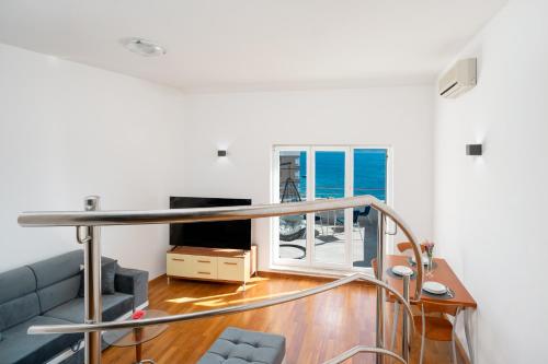 Sea Star Beach Apartments