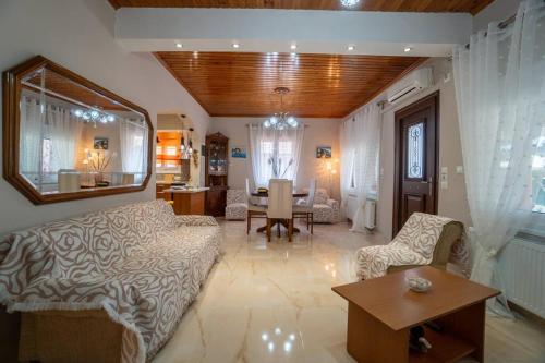 Gallery image of Ocean View Oasis - Palaiokastritsa in Skriperón