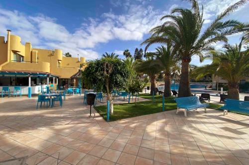 Atlantic Garden - Quiet apartment, central and close to the beach
