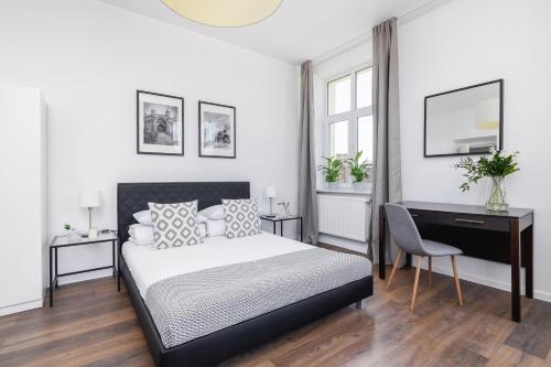 1-Bedroom Apartment - Długa 65