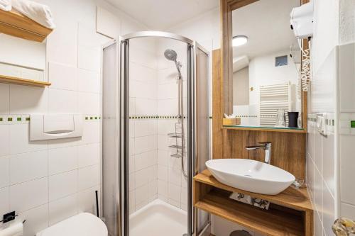 Un baño de Residence Grünbacher