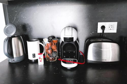 Příslušenství pro přípravu čaje a kávy v ubytování EDISON302 Fonyód
