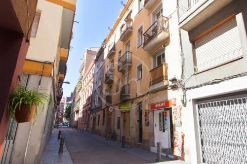 Gracia Studio - Bright Budget Stay Near Passeig de Gràcia