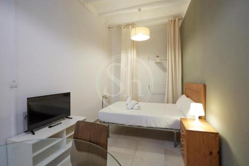 Gracia Studio - Bright Budget Stay Near Passeig de Gràcia