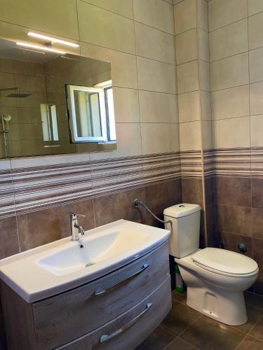 Un baño de Vila CarpeDiem