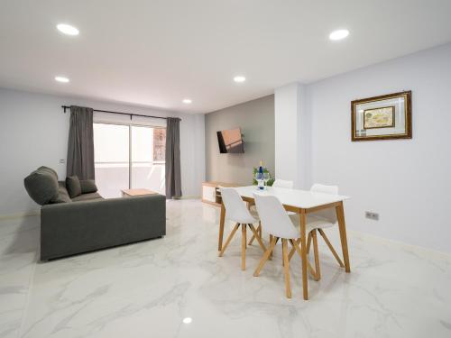 Rejon Hideaway B By CanariasGetaway