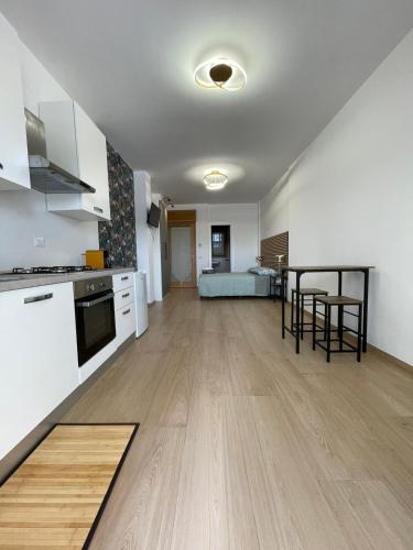 House 421