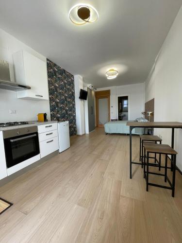 House 421
