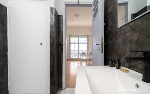 Rea Suites - Acropolis