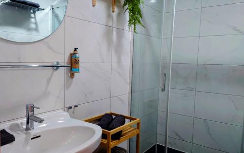 Ένα μπάνιο στο Carmen Apartamento Emilia